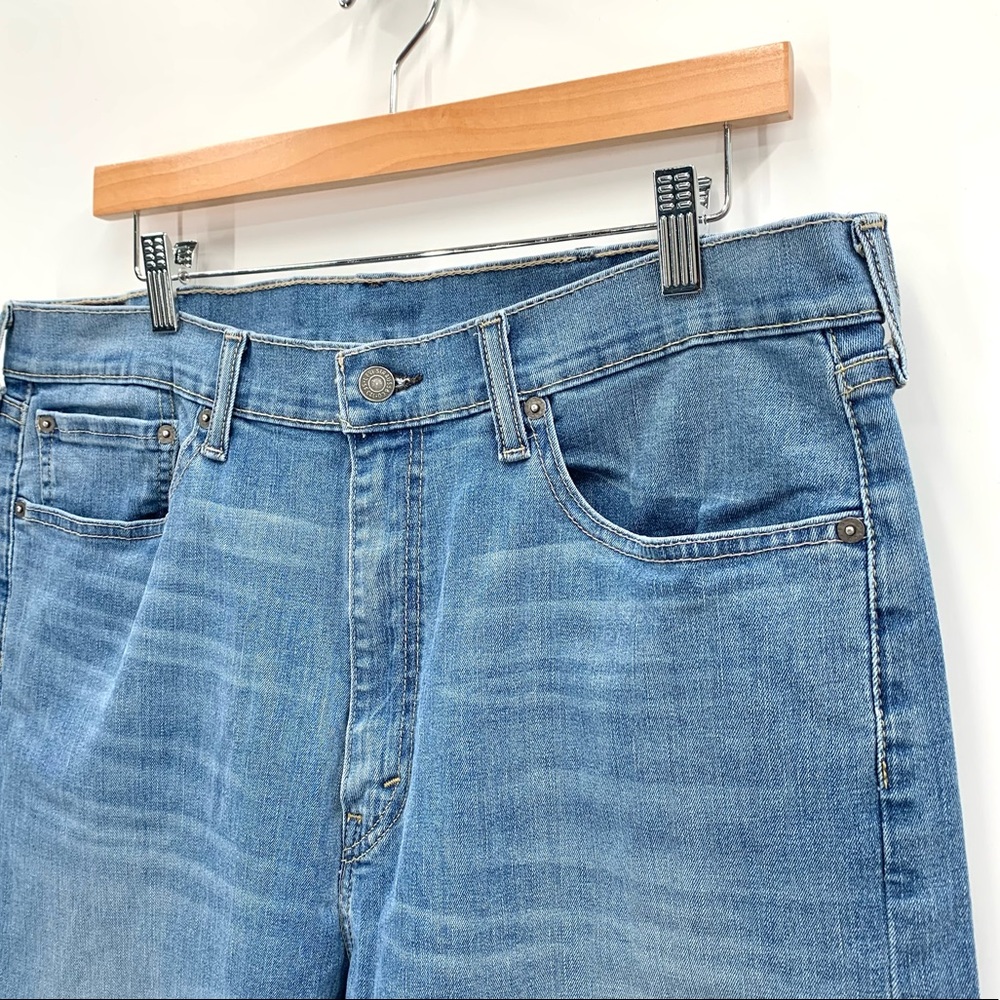 Levi’s Mens 505 Regular Fit Straight Leg Light Wash Jeans Size 38 x 32